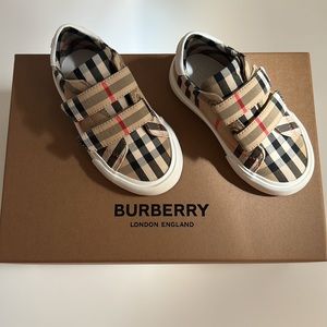 - Burberry toddlers sneakers